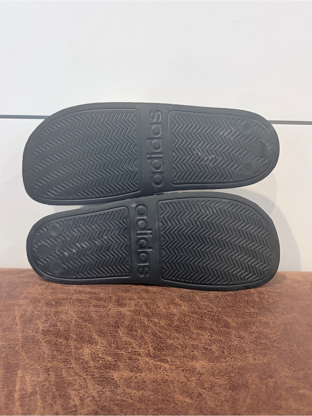 adidas Adilette Slides Black White Sportcore Athleisure Y2K Sporty 4 Kids Youth - Picture 7 of 7